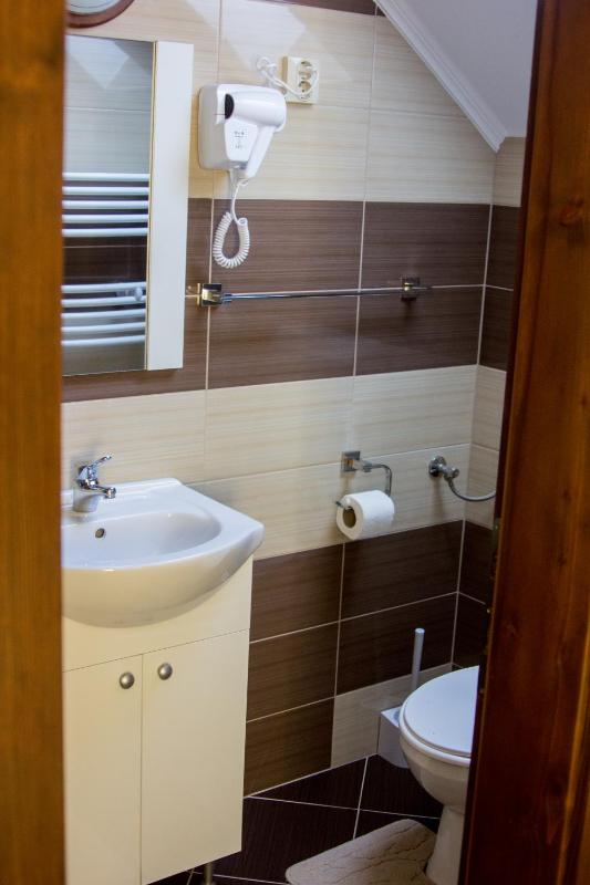 Standard Double Room image 2
