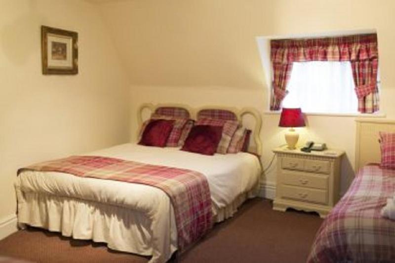 Family Room with Bathroom image 4
