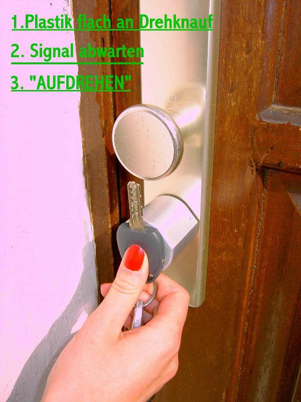 Single Room with Shared Bathroom image 2