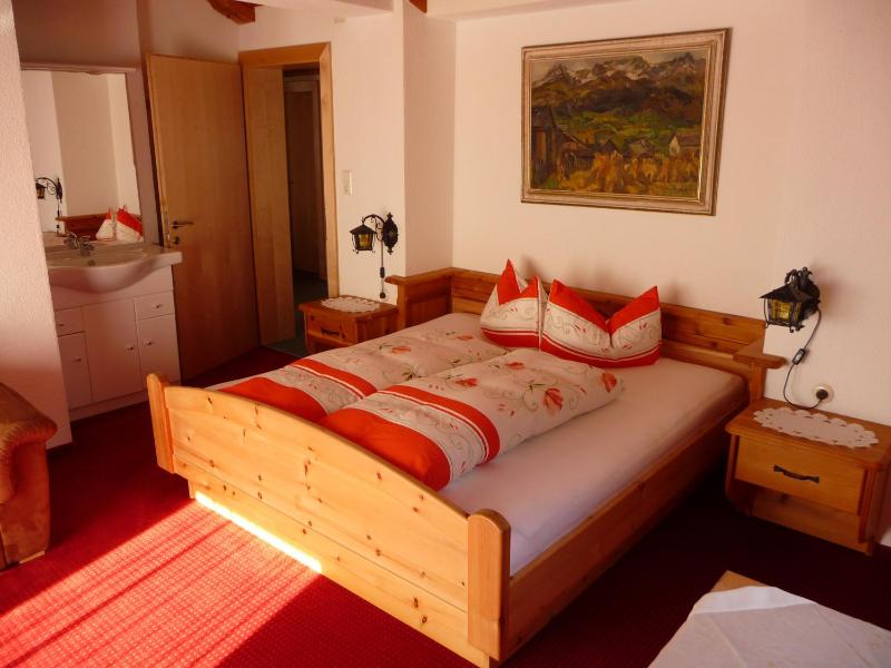 Standard Two-Bedroom Apartment with Balcony image 3