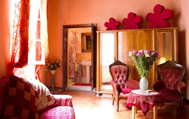 Double or Twin Room image 3