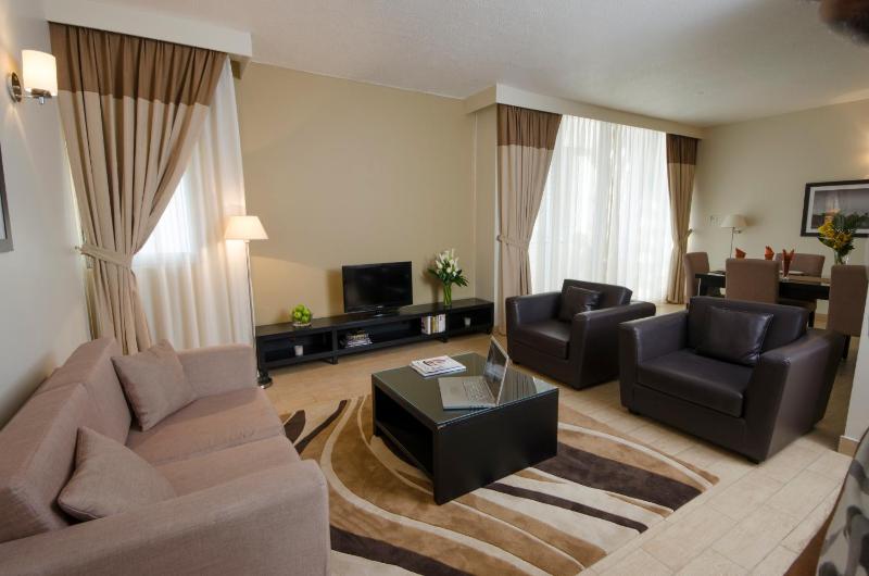 Deluxe Two-Bedroom Apartment image 1