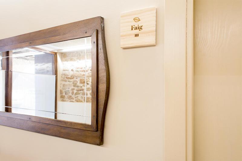 Double or Twin Room image 2