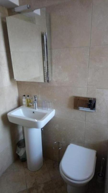 Double or Twin Room with Bathroom image 3