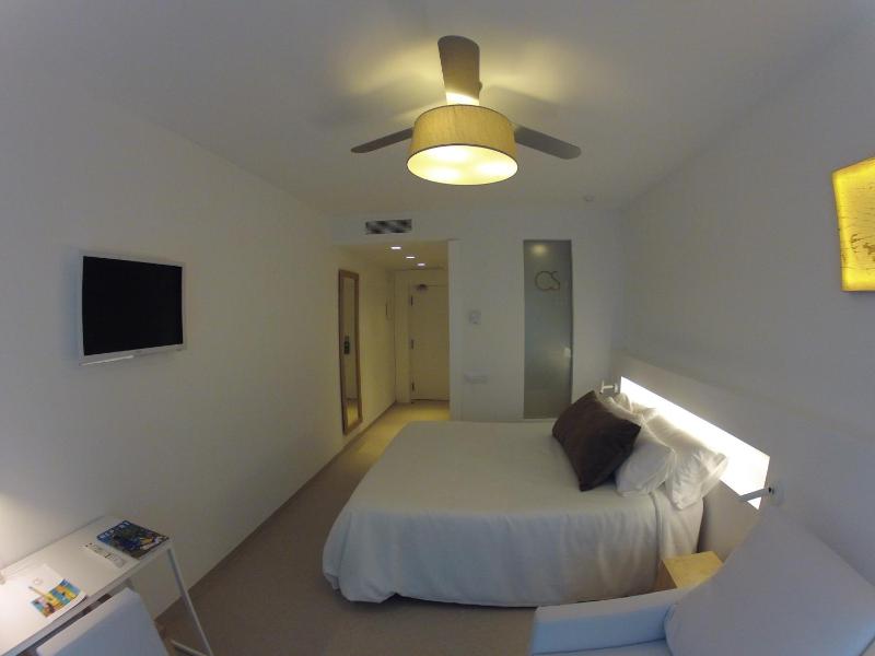 Double or Twin Room with Mountain View image 1