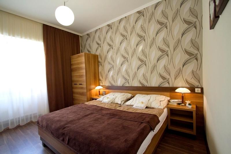Double Room image 2