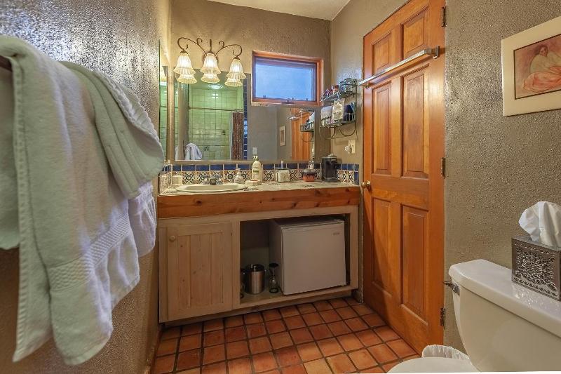 Queen Room - Kachina image 2
