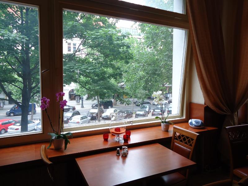 City Hotel am Kurfürstendamm - image 12
