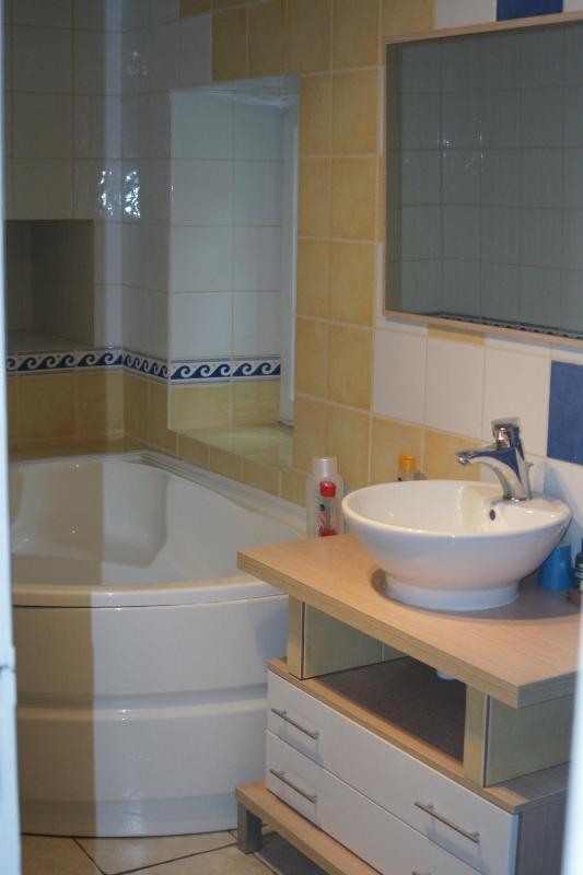 Cottage (4 Adults) image 3