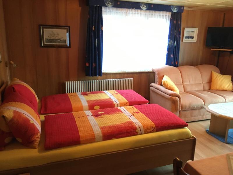 Double Room image 2
