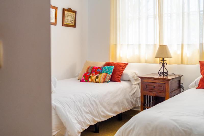 One-Bedroom Apartment image 4