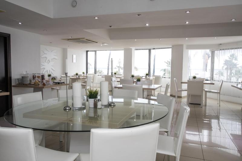 Les Palmiers Beach Boutique Hotel & Luxury Apartments - image 9