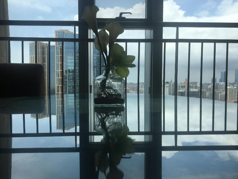 Qingdao Elegant Central Apartment - image 17