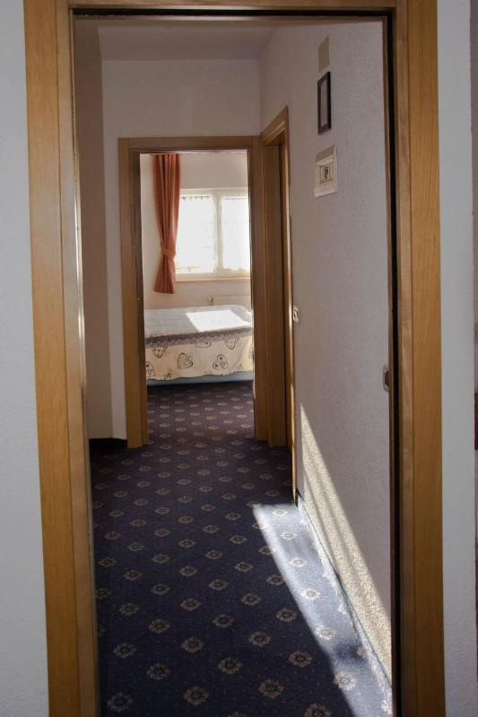 Triple Room with Terrace image 2