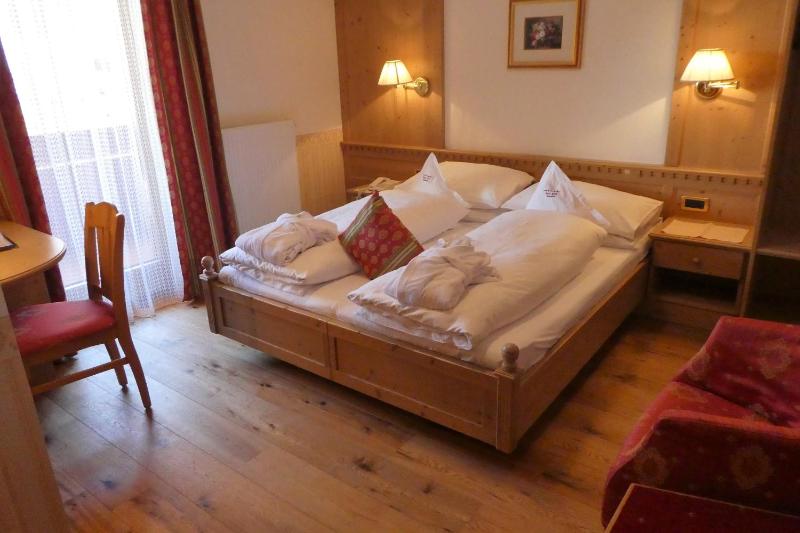 Standard Double Room with Balcony image 1