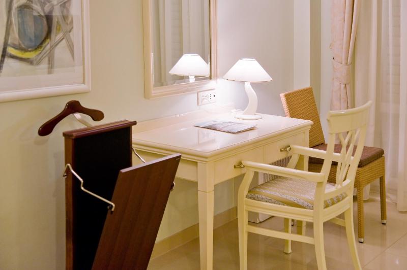 Luxury Studio Apartment with Balcony and Side Sea View image 3