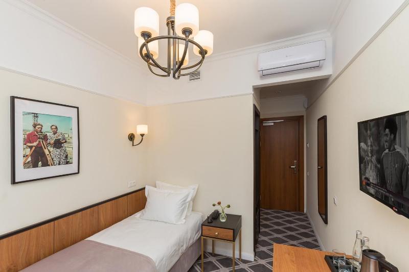 Standard Single Room image 1