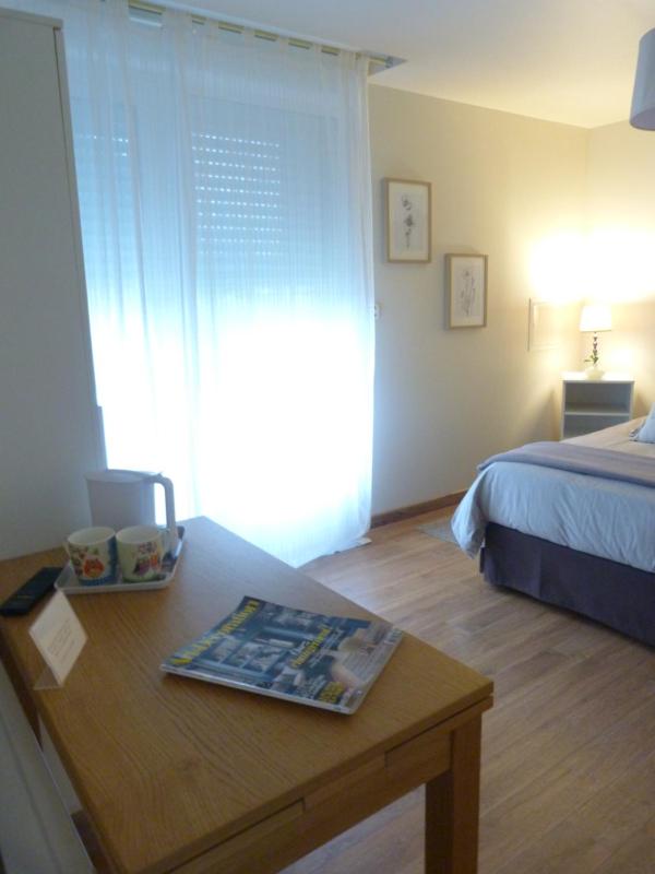 Double Room image 4