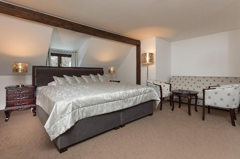 Executive Double or Twin Room - Annex image 4