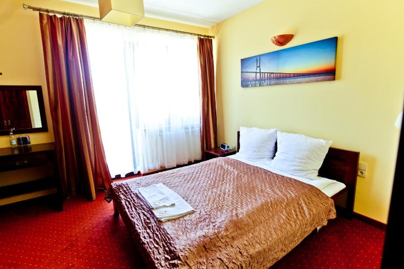 Double or Twin Room image 2