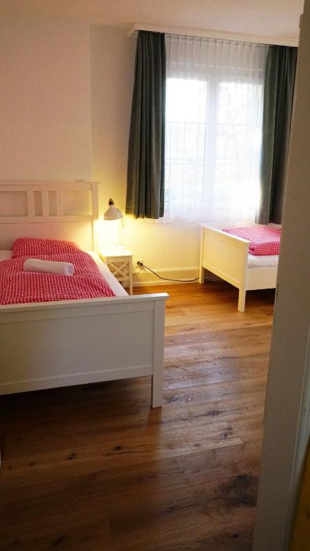 Standard Triple Room image 3