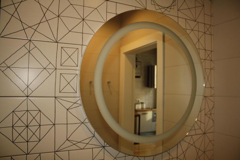 Studio Apartment image 2