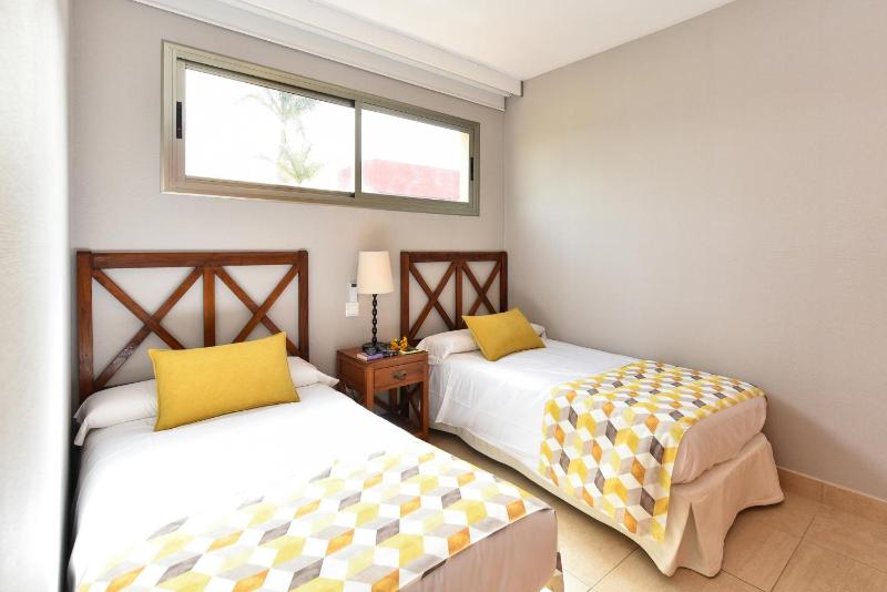 Salobre Villa with Pool Par 4 nr 9 by VillaGranCanaria - image 25