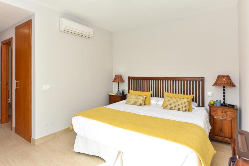 Salobre Villa with Pool Par 4 nr 9 by VillaGranCanaria - image 12