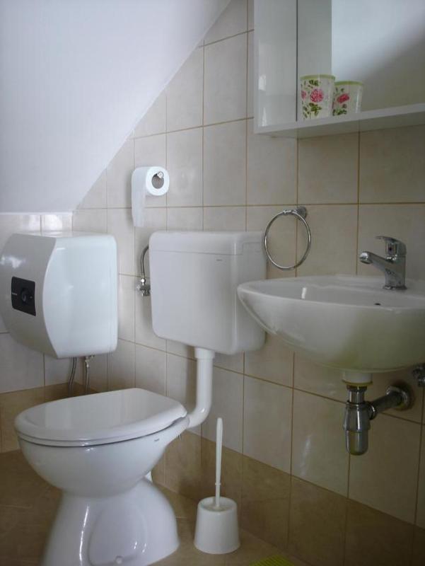 Three-Bedroom Holiday Home  image 2
