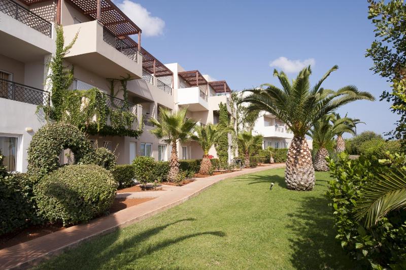 Grand Hotel Holiday Resort - image 40
