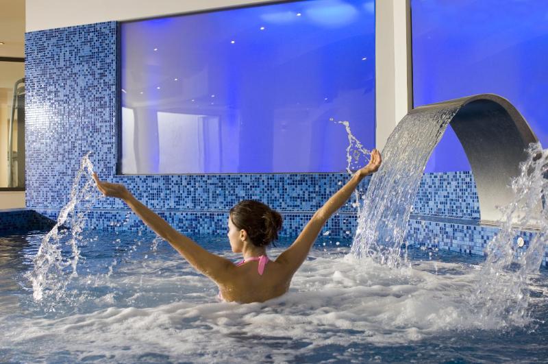Grand Hotel Holiday Resort - image 17