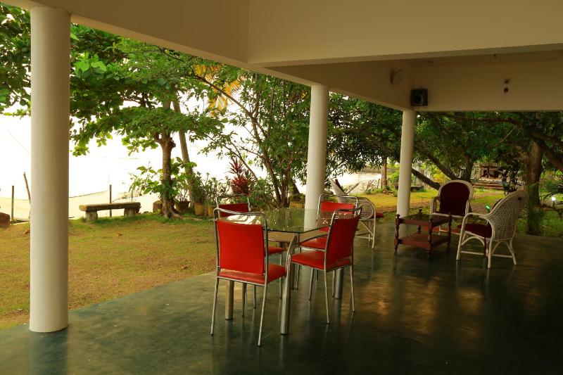 Orchid Lake View Homestay - image 3