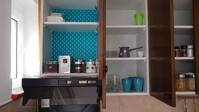 One-Bedroom Apartment image 4
