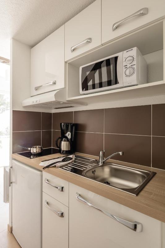 One-Bedroom Superior Apartment image 4