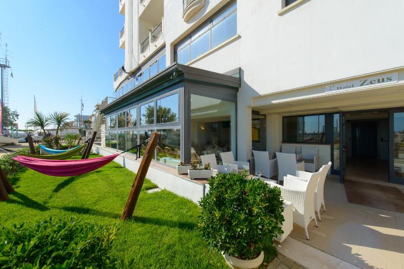 Hotel Zeus - image 5