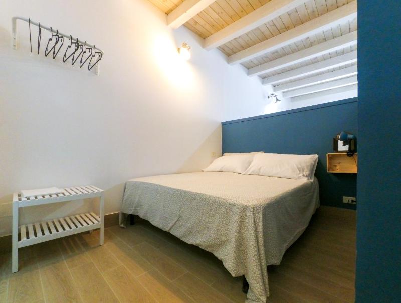 One-Bedroom Apartment image 4