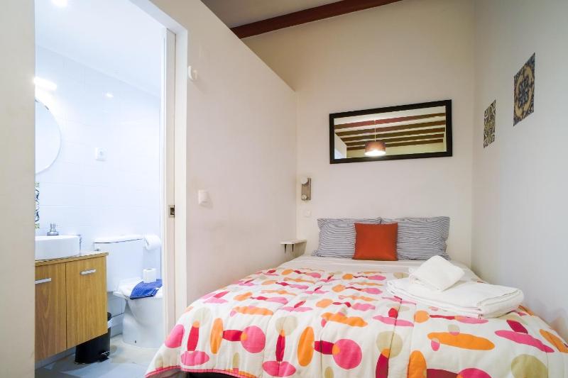 Studio Apartment image 4