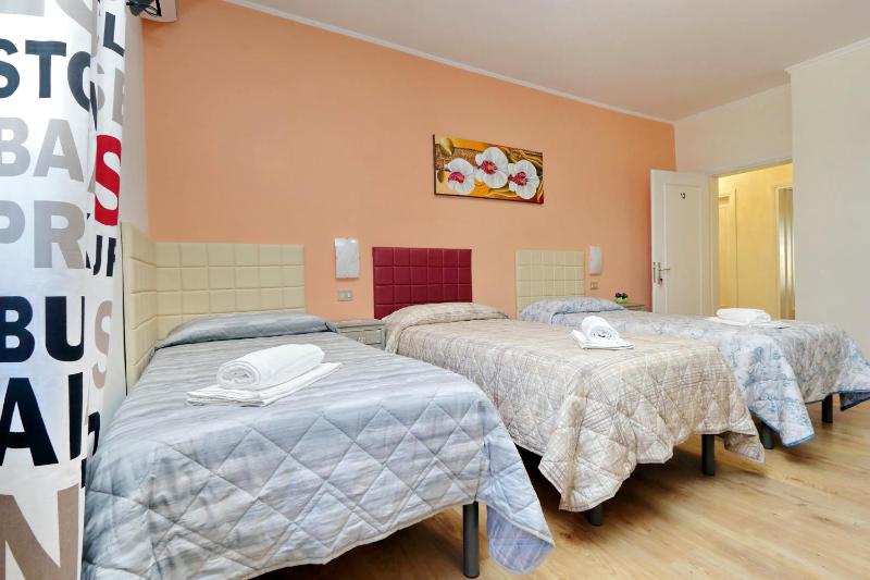 Triple Room image 3