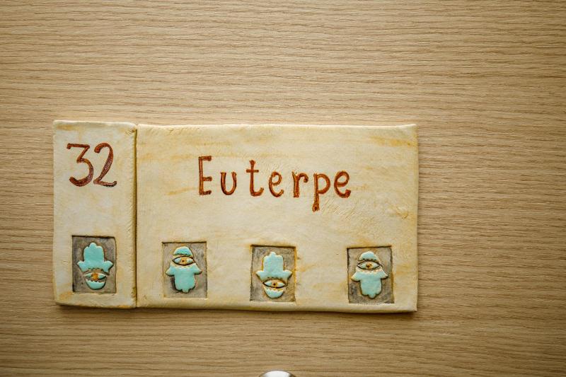 Apartment with Mountain View image 2