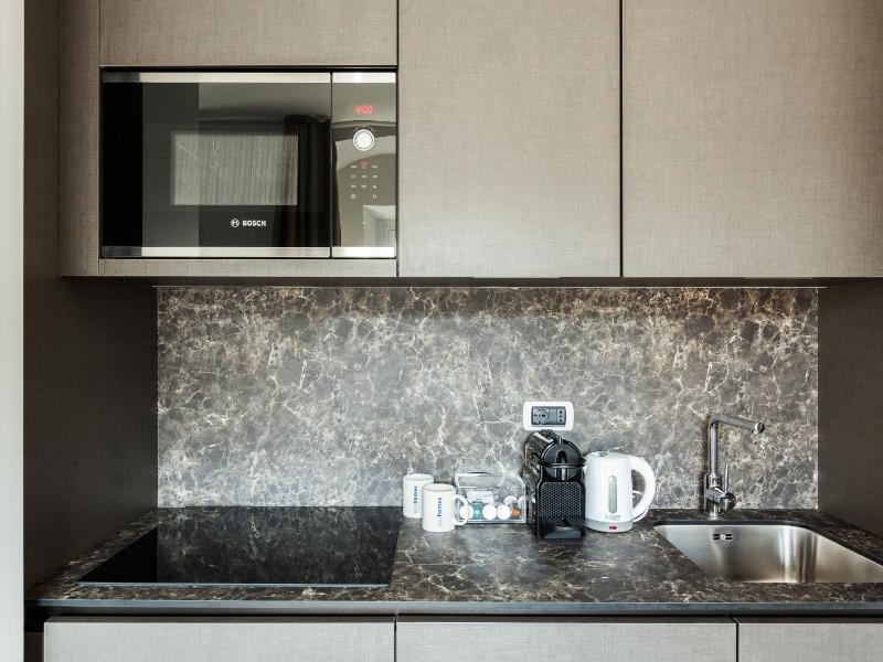 Studio Apartment image 3