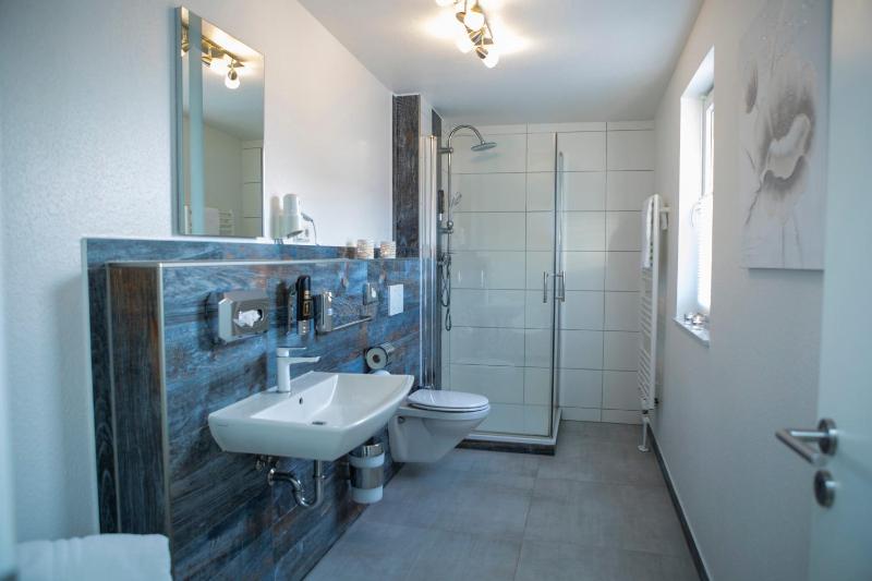 Double Room image 2