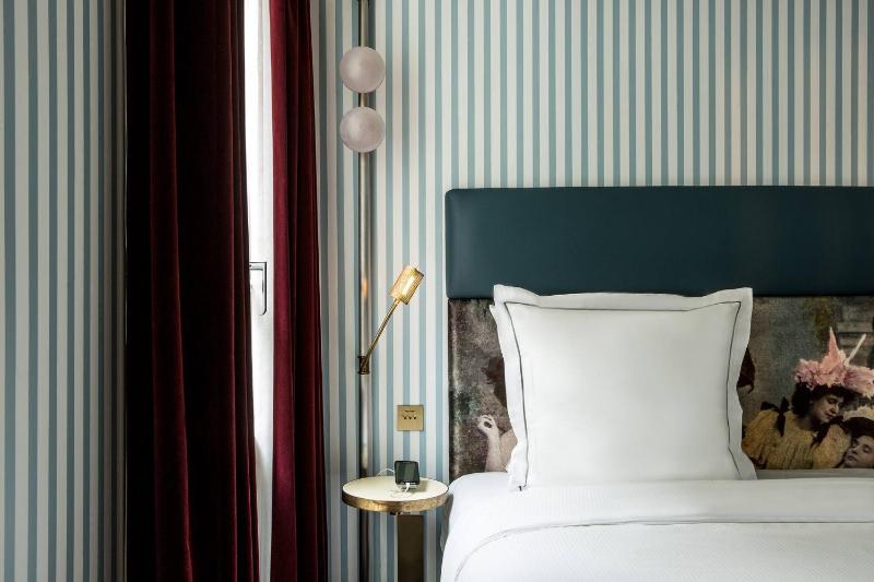 Classic Double Room image 1