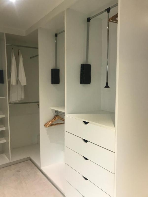 Deluxe Double Room with Sea View image 3