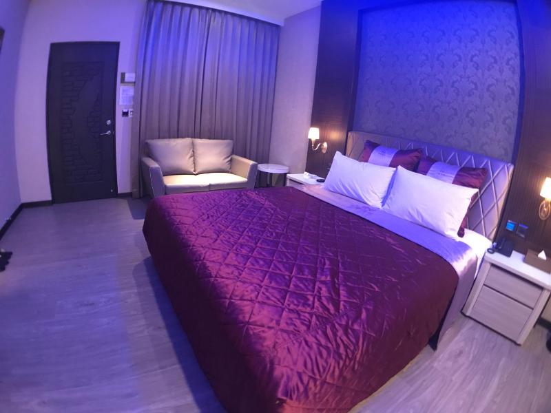Yinxiang Xihu Motel - image 8