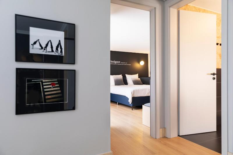 Suite image 4