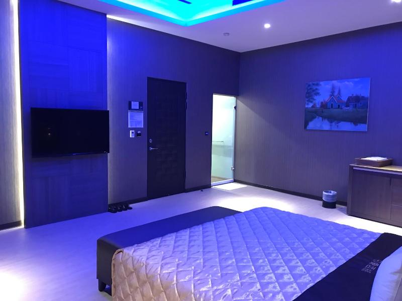 Yinxiang Xihu Motel - image 17