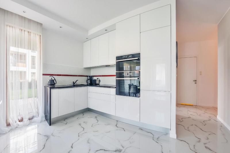 Luxury Long Island Suite - image 11