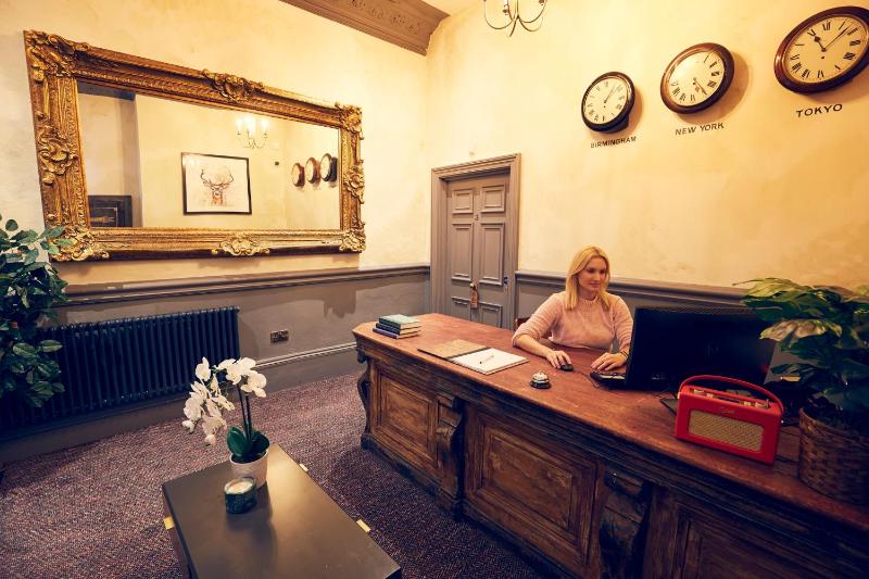 Frederick Street Townhouse - image 7