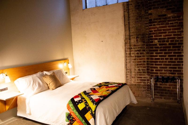 Standard Double Room image 3