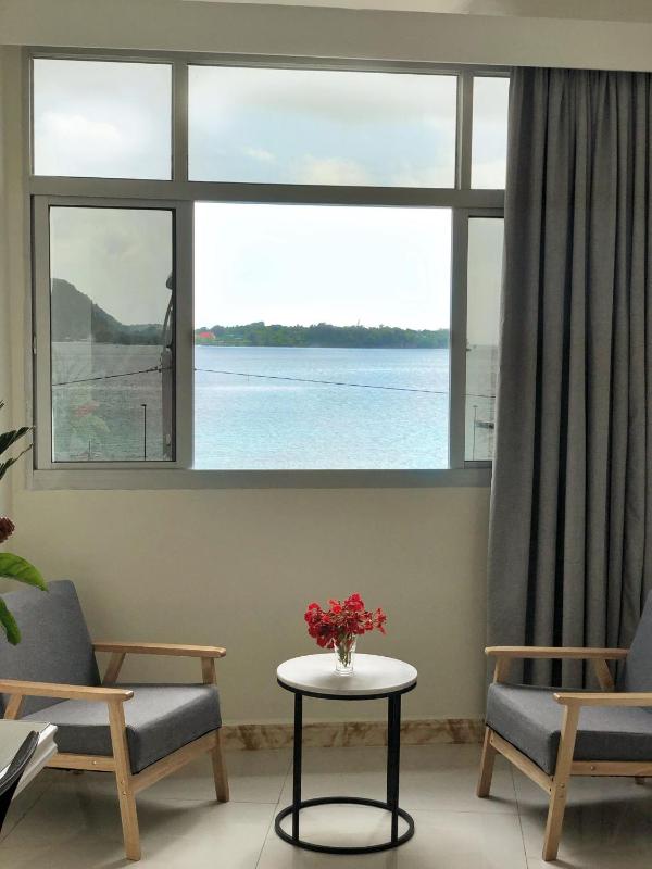 Central Bay Motel - image 12